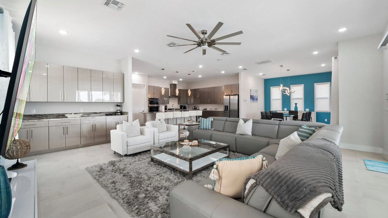 Photo of Livingroom in Bay Lake