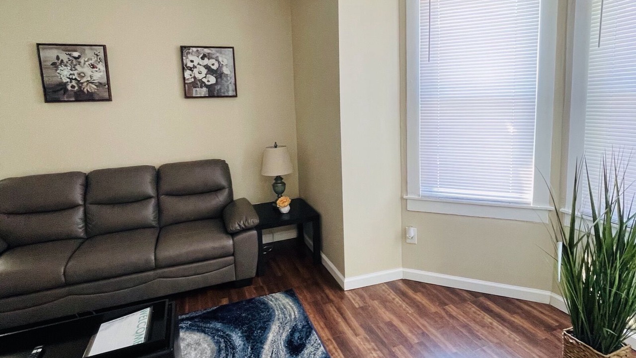 Photo of Livingroom in Folcroft