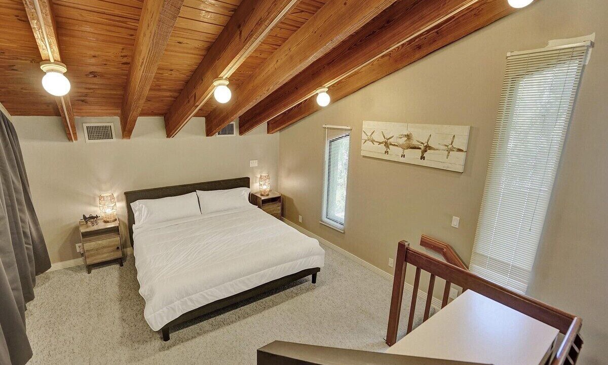 Photo of Bedroom in Survey Creek