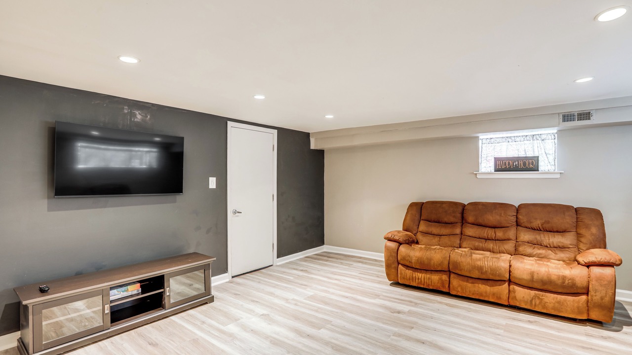 Photo of Livingroom in North Philadelphia