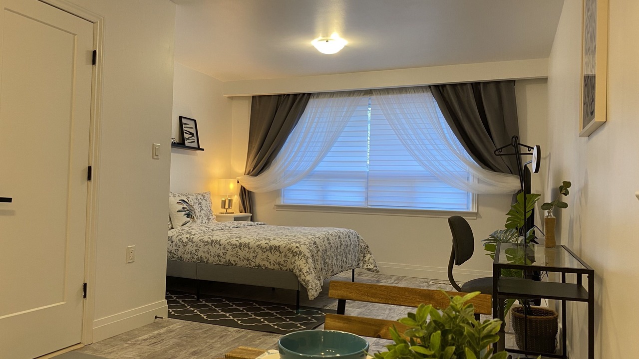 Photo of Bedroom in Markland Wood