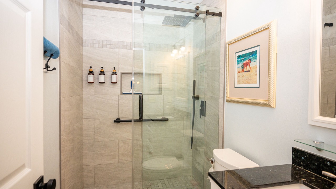 Photo of Bathroom in Avalon Beach Estates