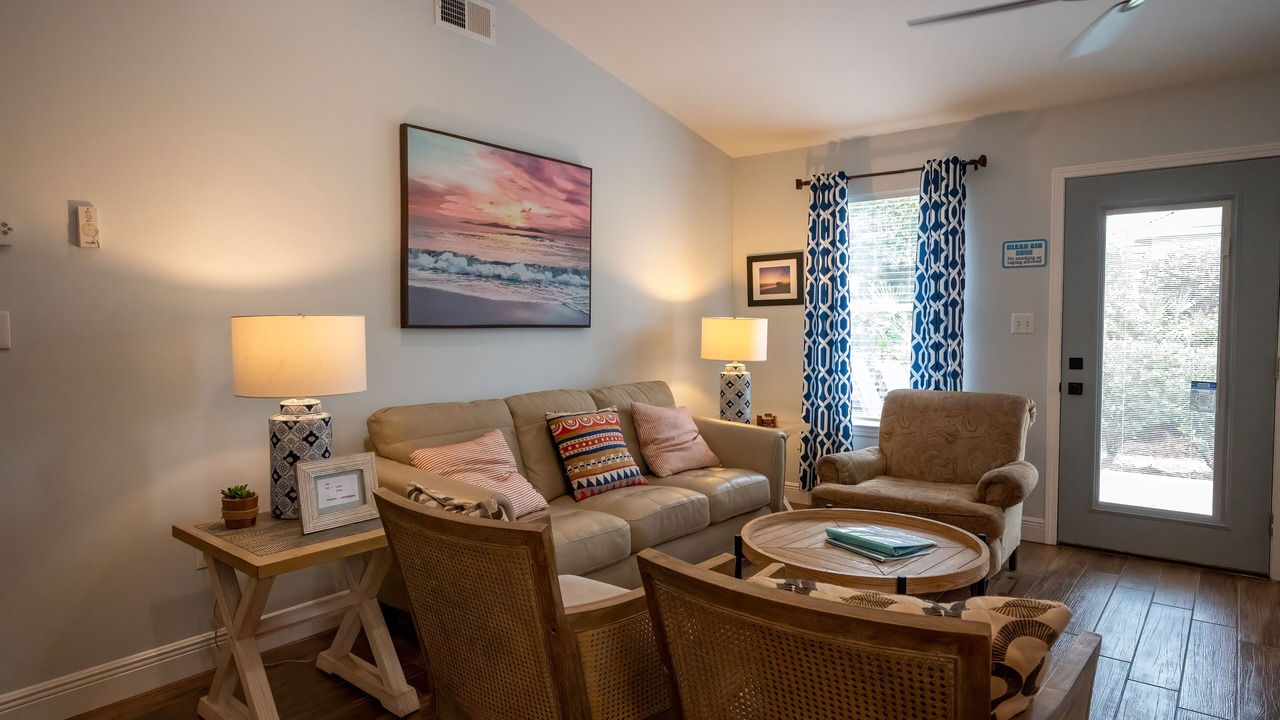 Photo of Livingroom in Avalon Beach Estates