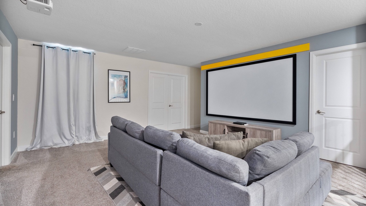 Photo of Livingroom in Four Corners