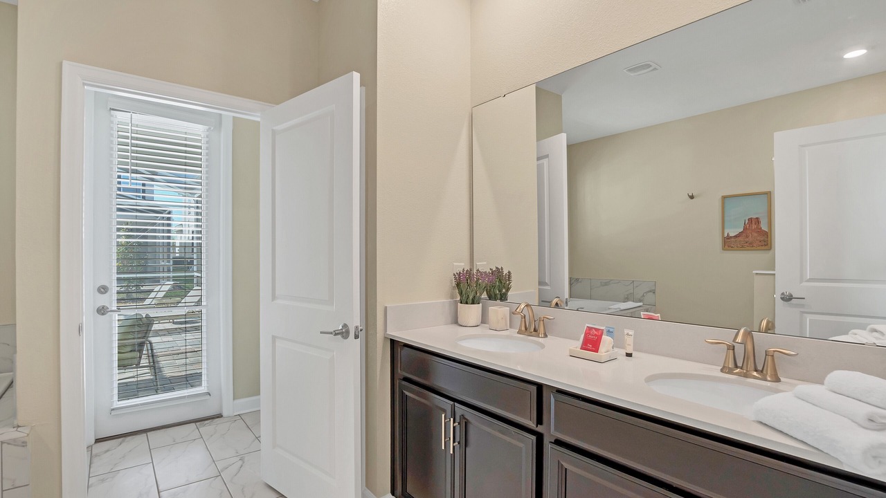 Photo of Bathroom in Four Corners