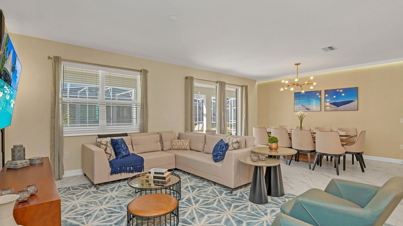 Photo of Livingroom in Four Corners