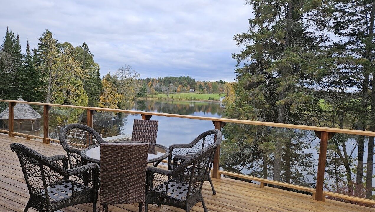 Photo of Outdoor in McKellar