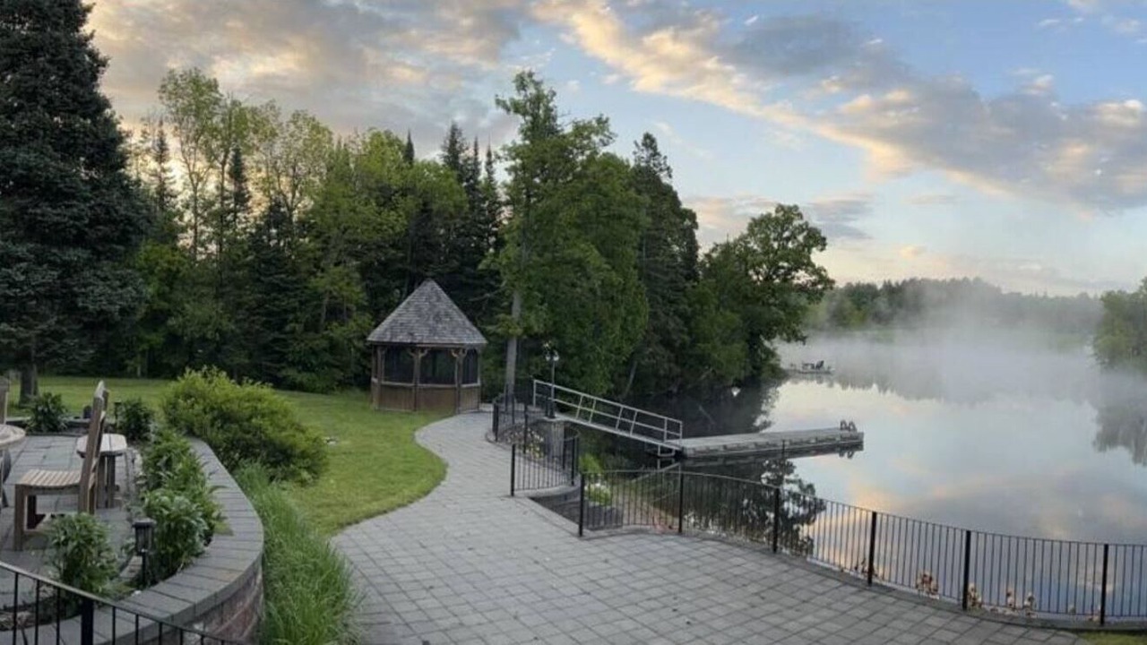 Photo of Outdoor in McKellar