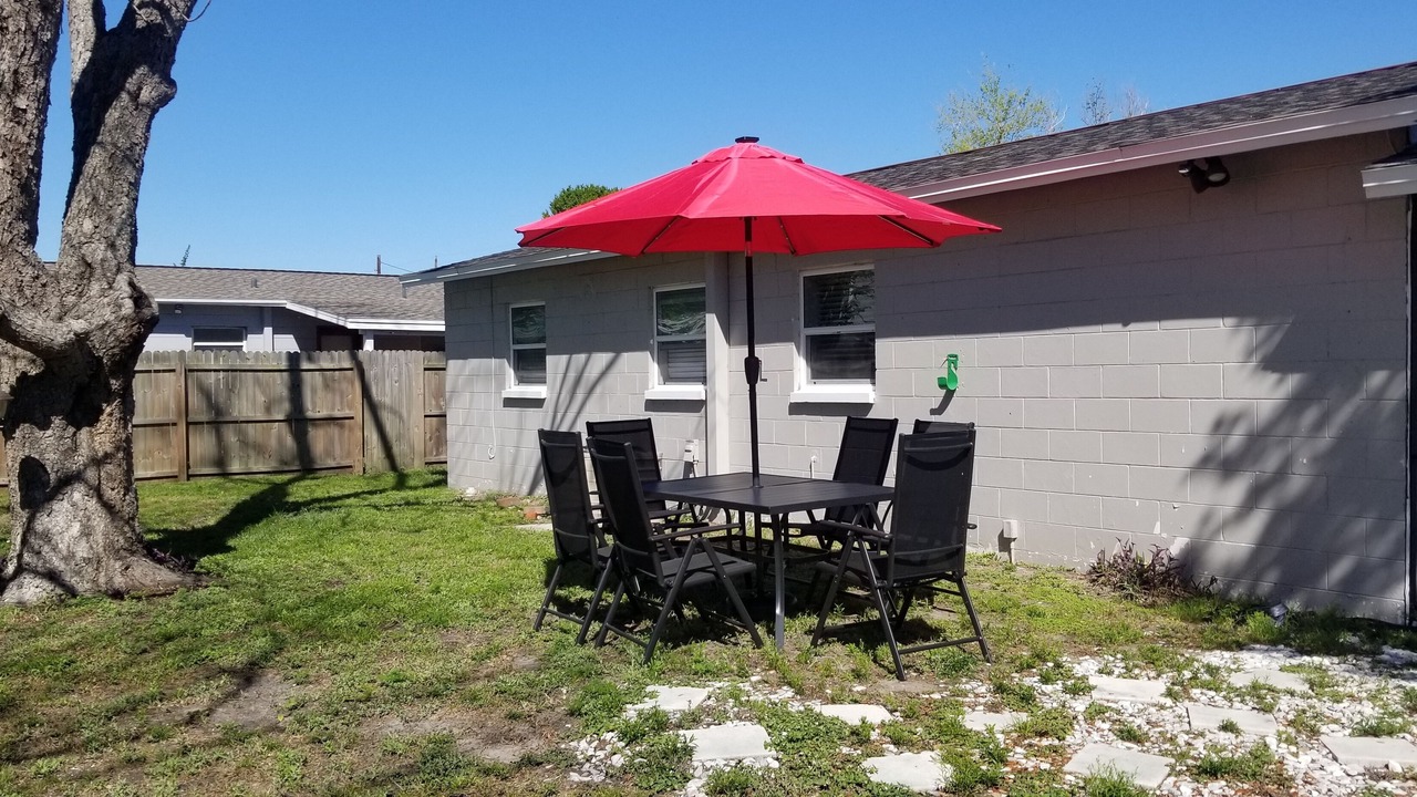 Photo of Outdoor in Carver City - Lincoln Gardens