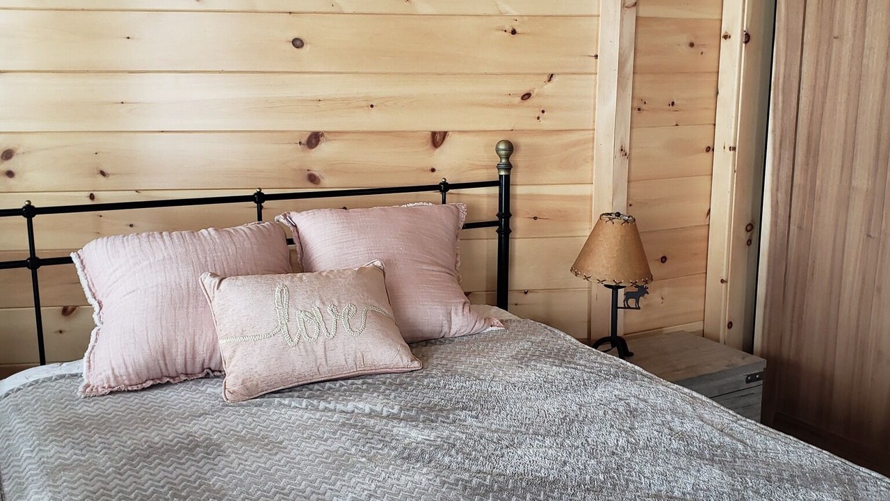 Photo of Bedroom in Britt