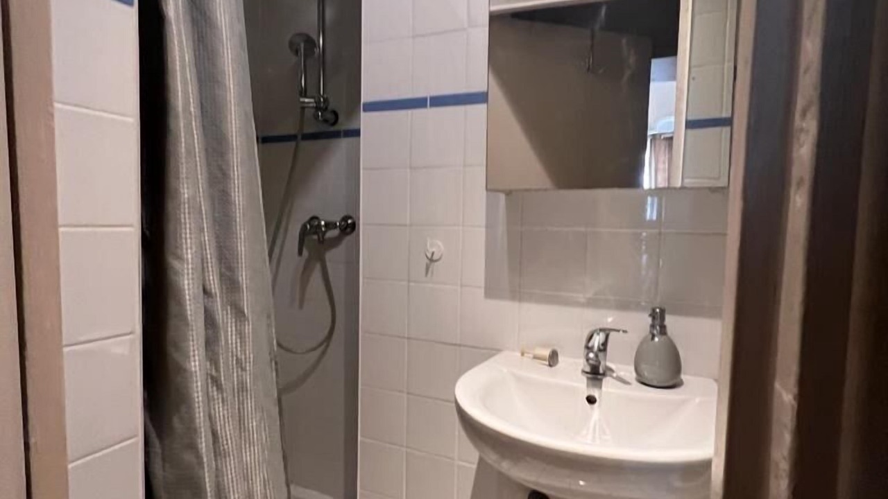Photo of Bathroom in 18th Arrondissement