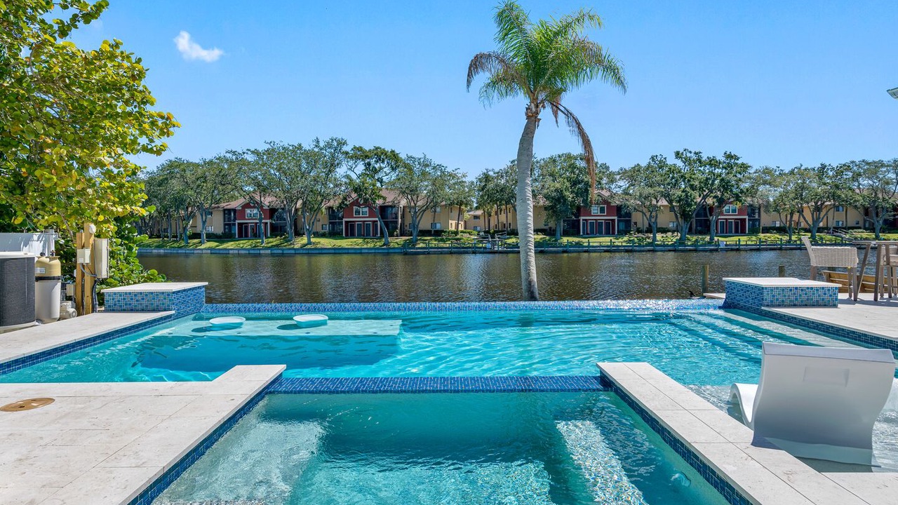 Photo of Outdoor in Cove