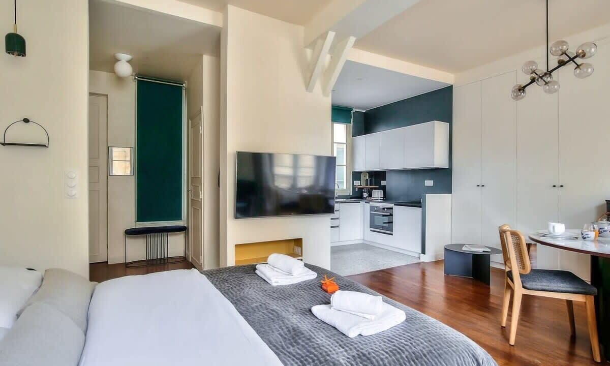 Photo of Bedroom in Sorbonne