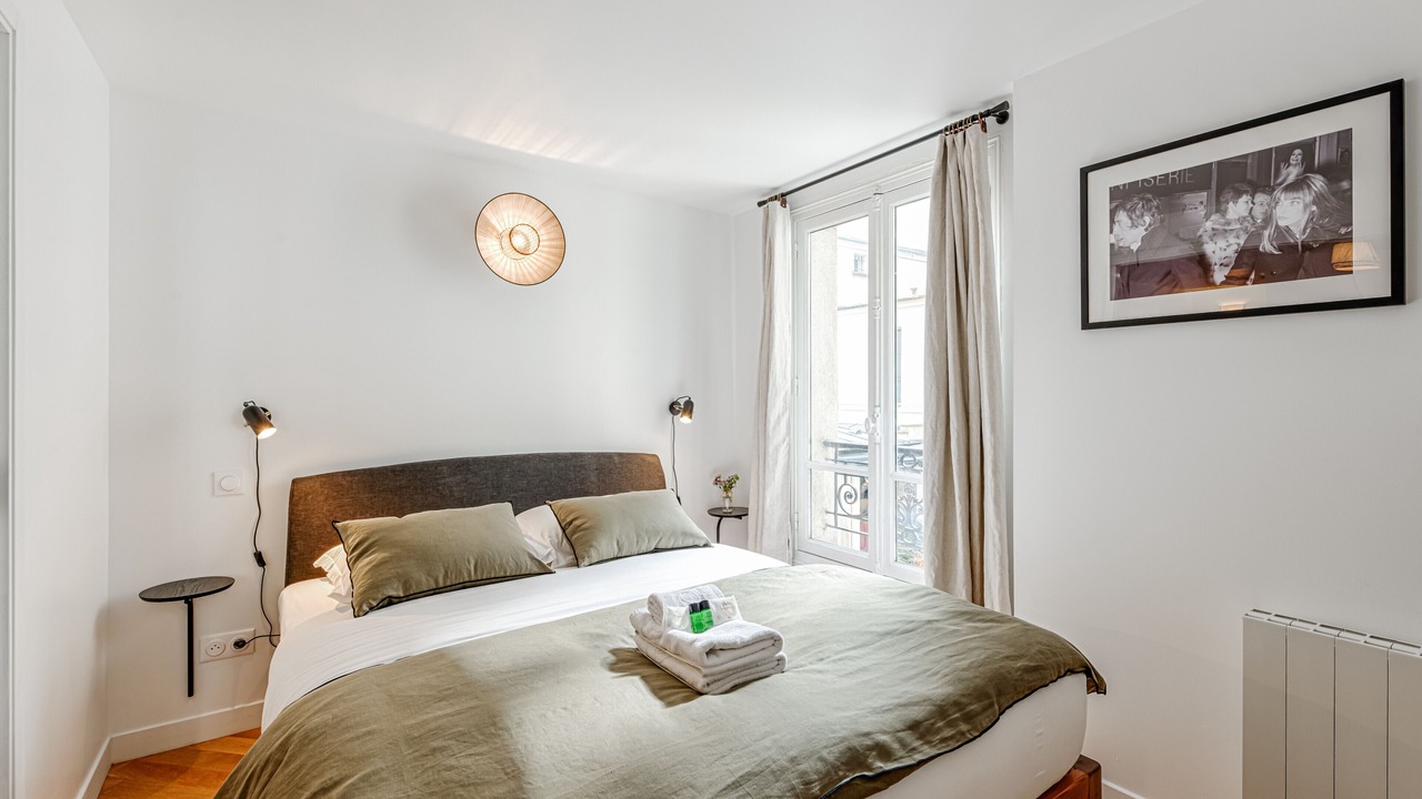 Photo of Bedroom in Val-de-Grace