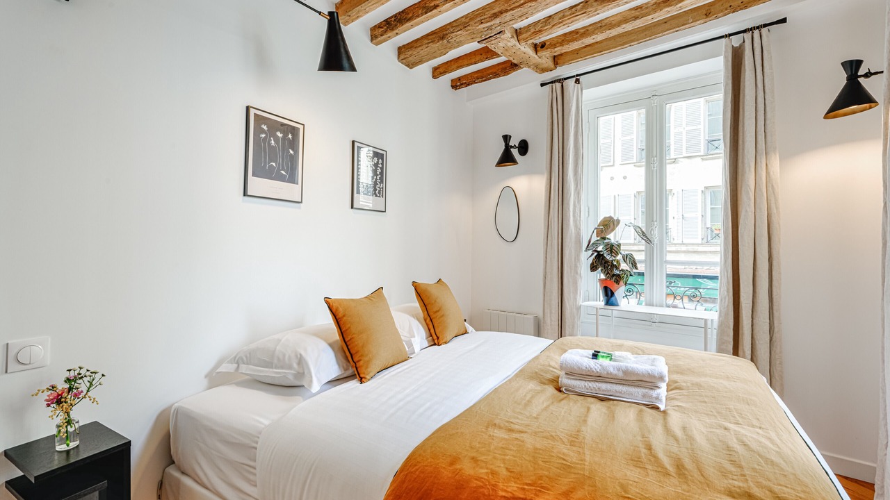 Photo of Bedroom in Val-de-Grace