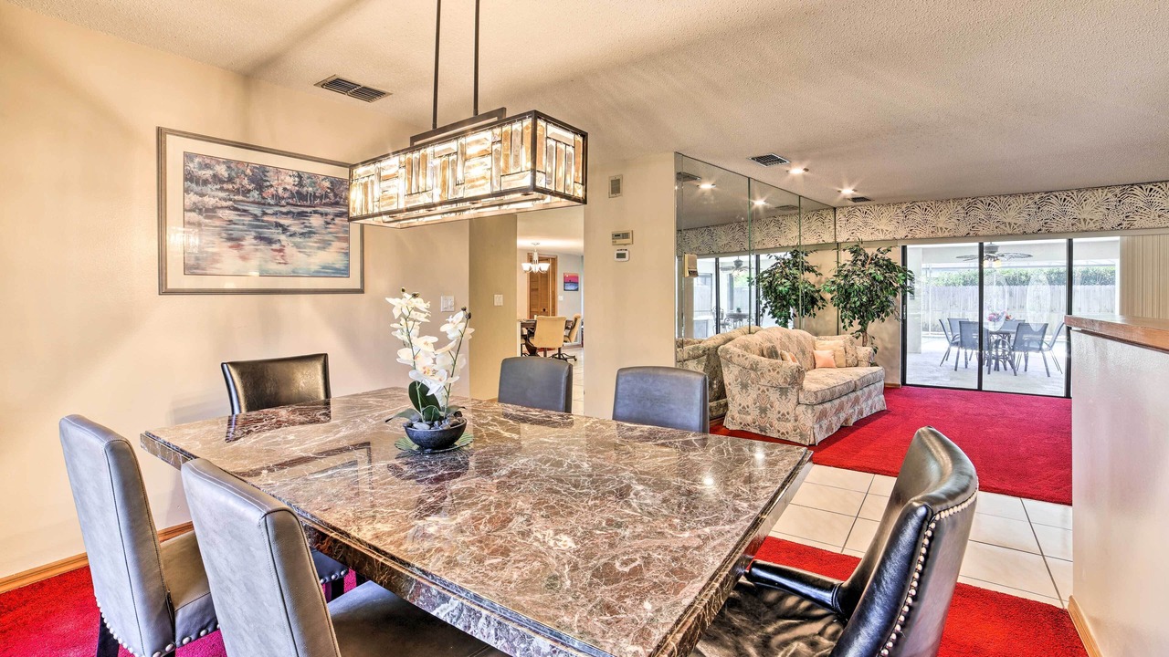 Photo of Livingroom in Greater Northdale
