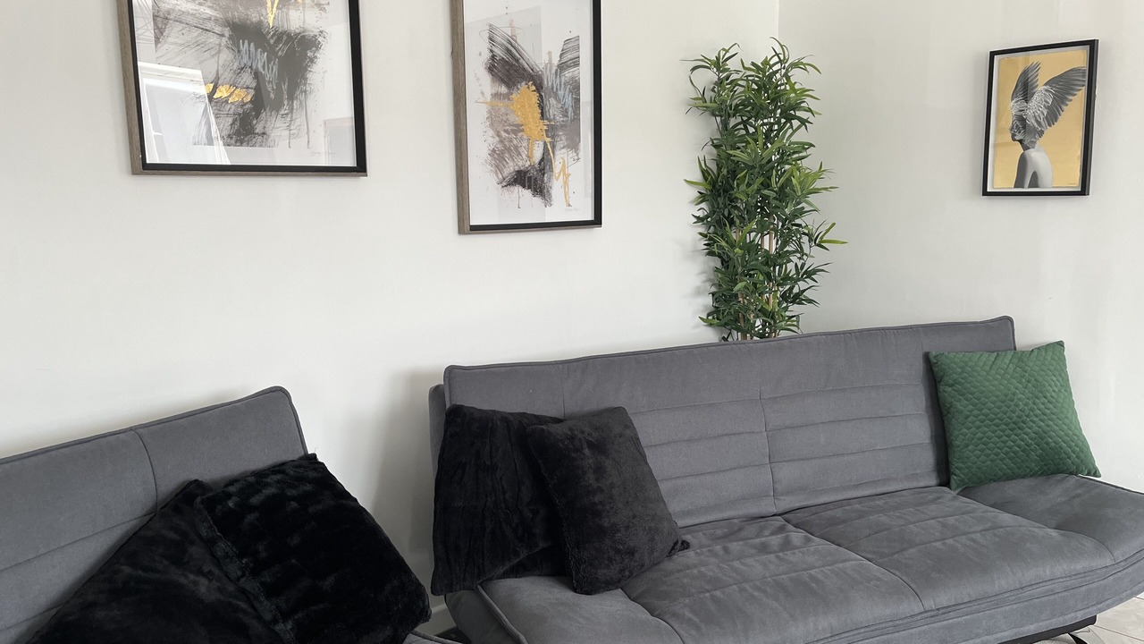 Photo of Livingroom in Fallsview