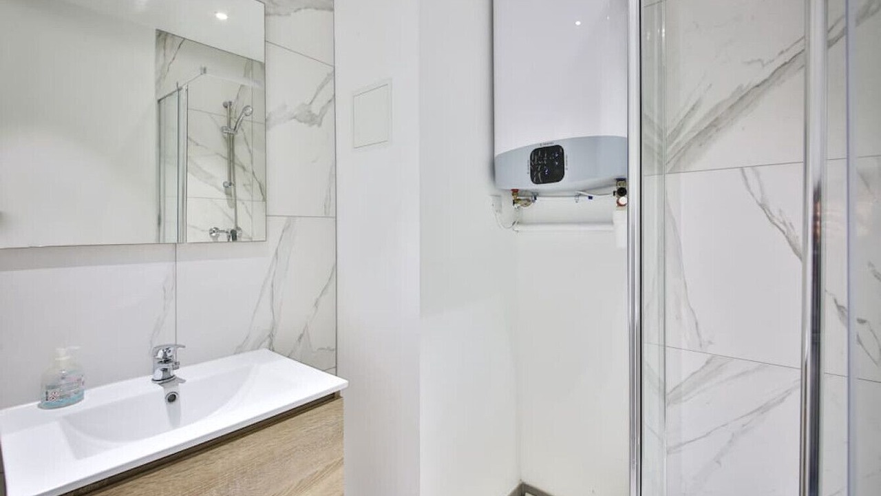 Photo of Bathroom in 8th Arrondissement