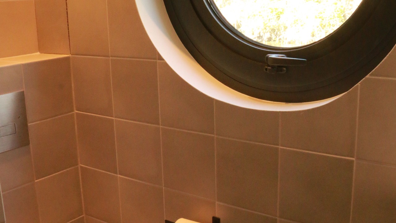 Photo of Bathroom in Puteaux