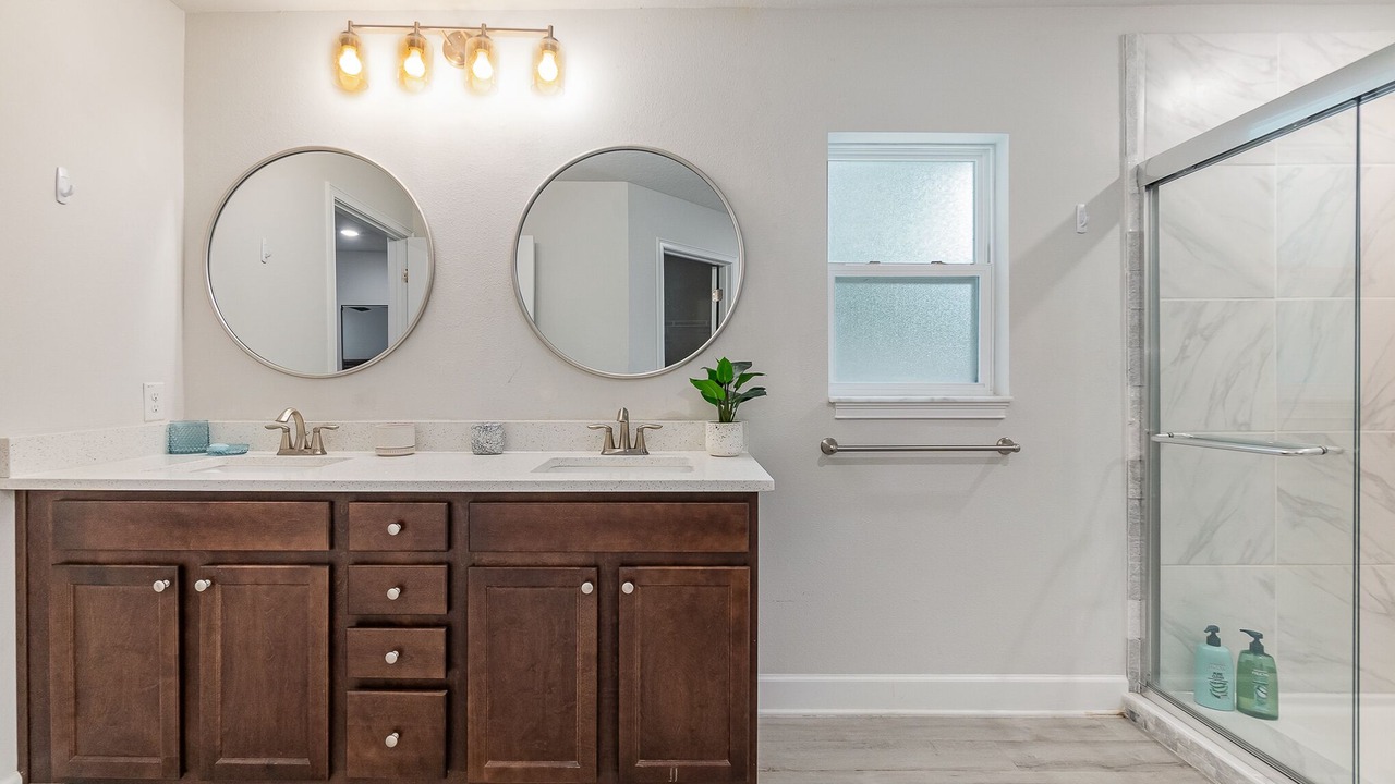 Photo of Bathroom in Port Malabar