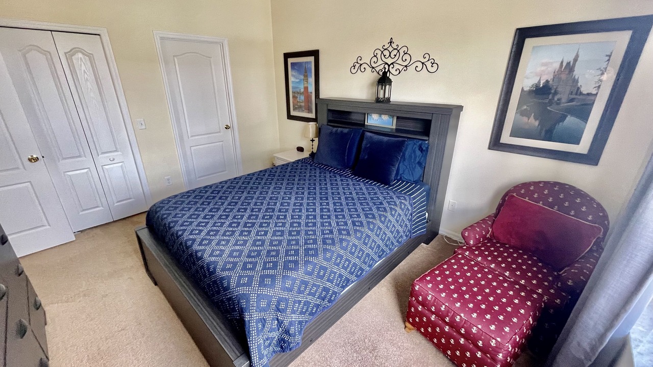 Photo of Bedroom in Tuscan Hills