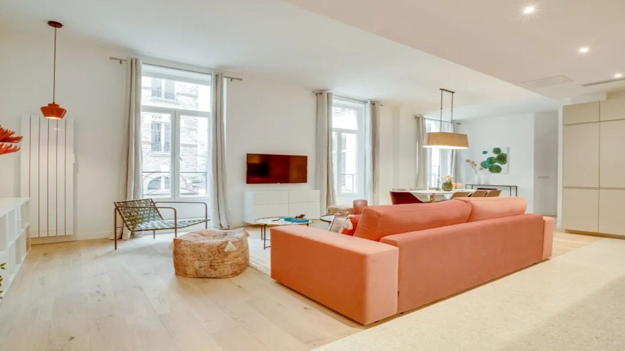 Photo of Livingroom in Archives