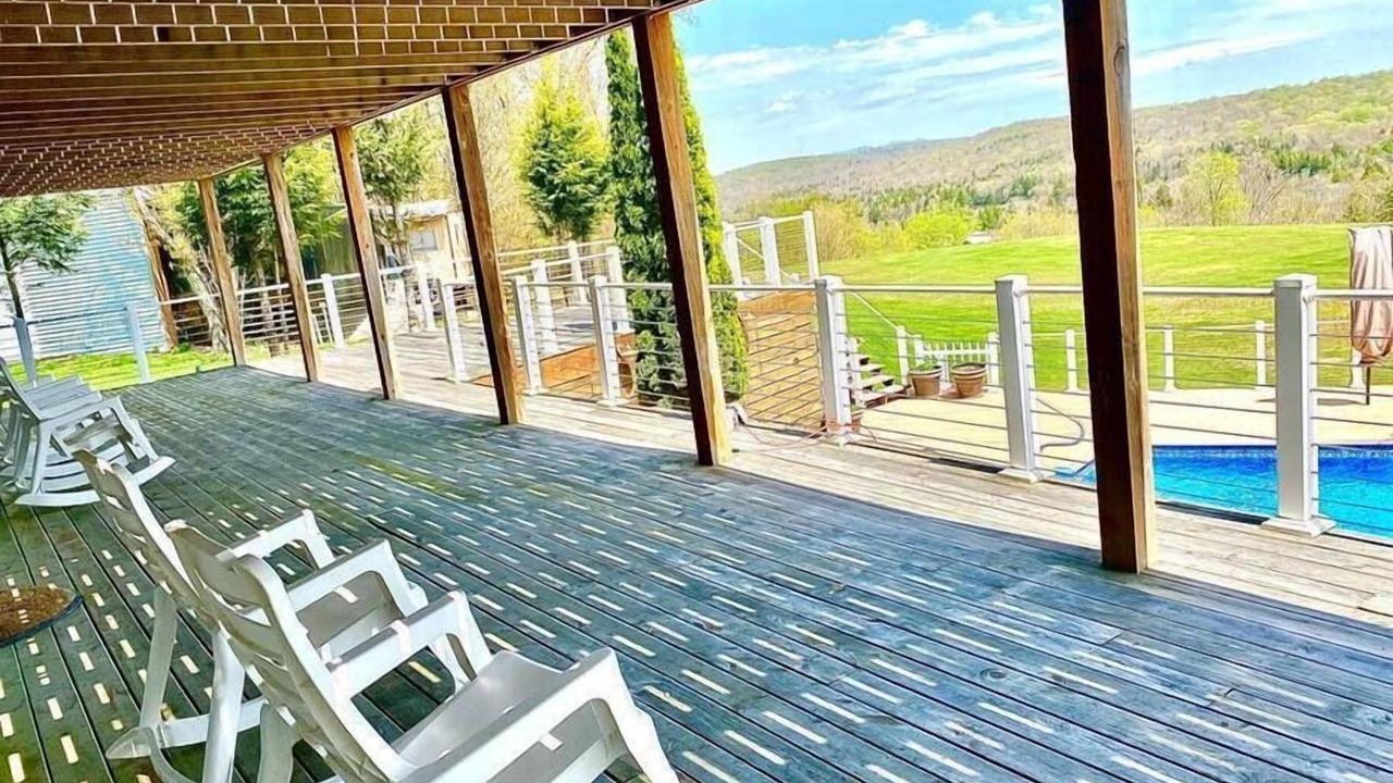 Photo of Patio Balcony in South Fallsburg