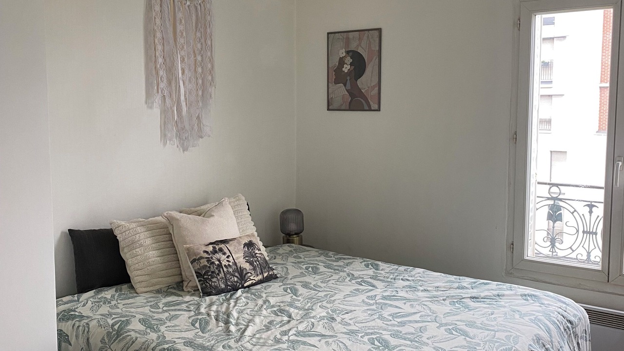 Photo of Bedroom in Saint-Denis