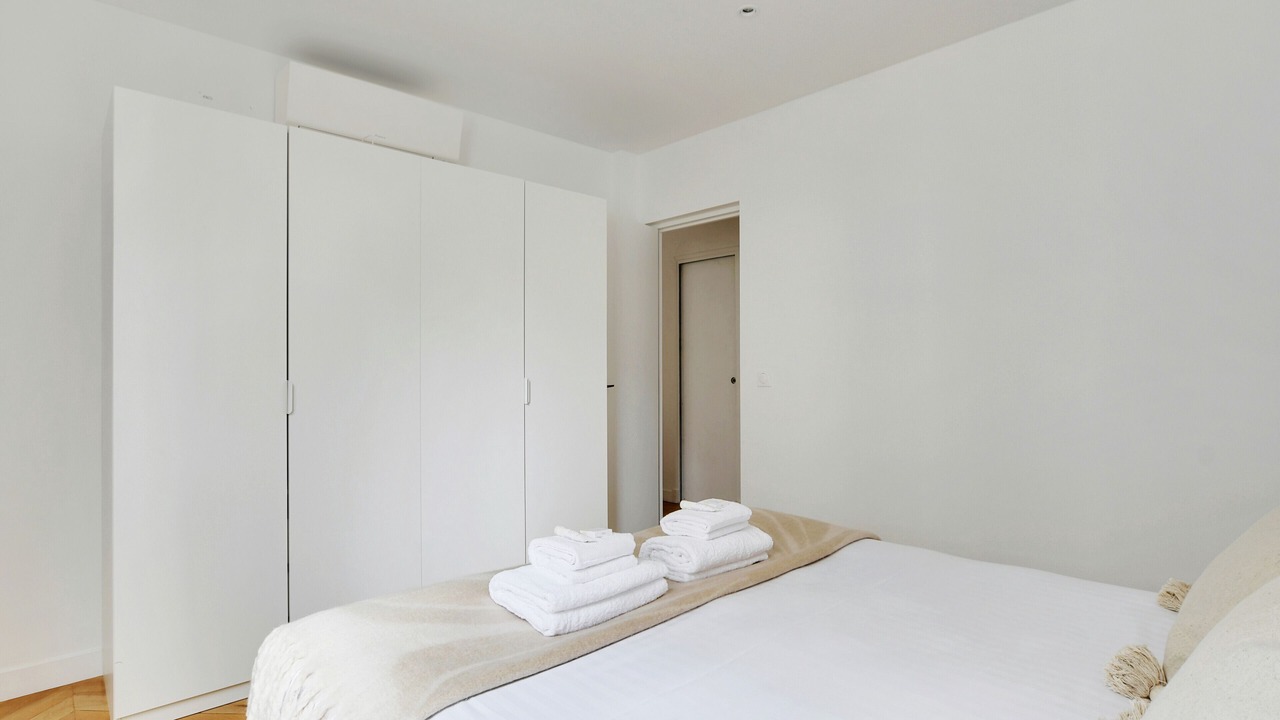 Photo of Bedroom in Sorbonne