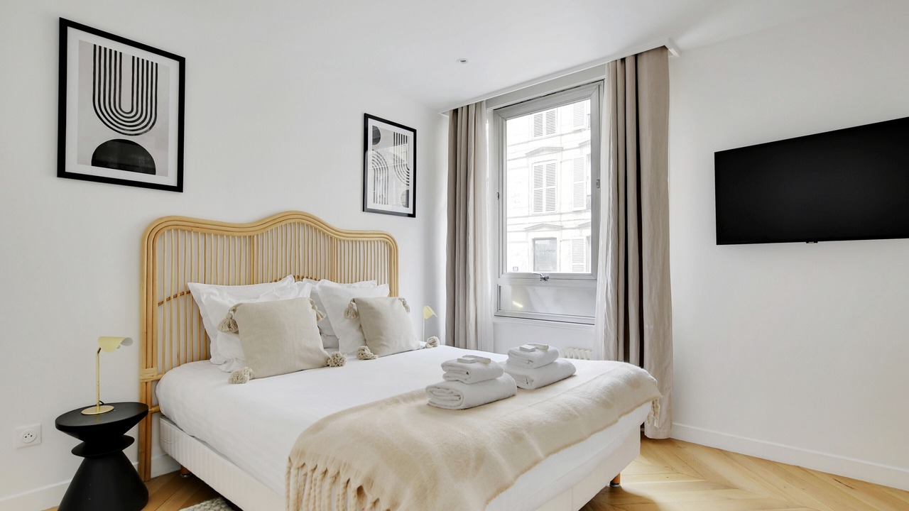 Photo of Bedroom in Sorbonne