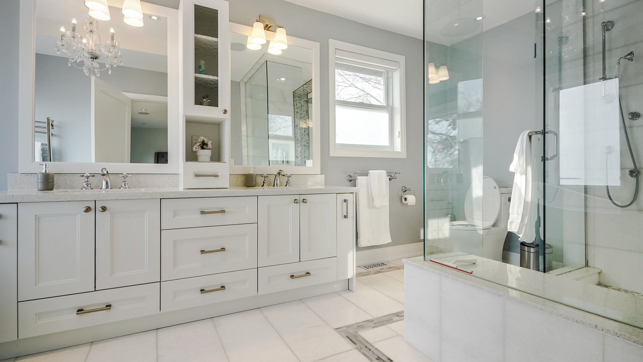 Photo of Bathroom in Long Branch