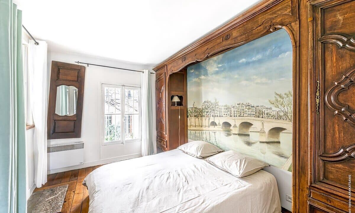 Photo of Bedroom in Notre Dame