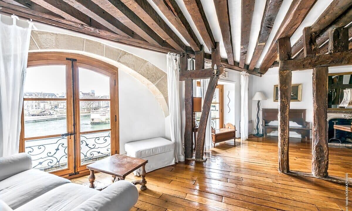 Photo of Livingroom in Notre Dame