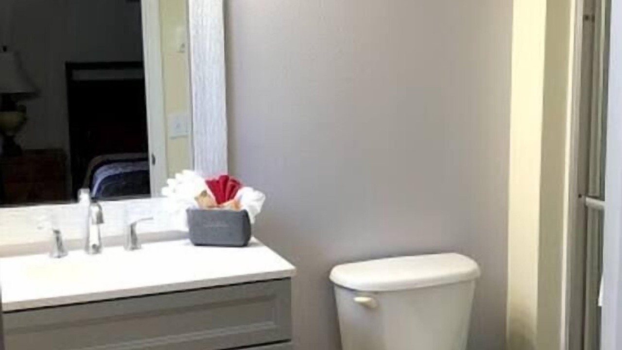 Photo of Bathroom in Lake Berkley