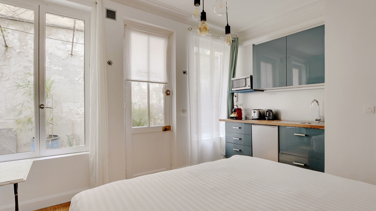 Photo of Bedroom in Notre-Dame-des-Champs