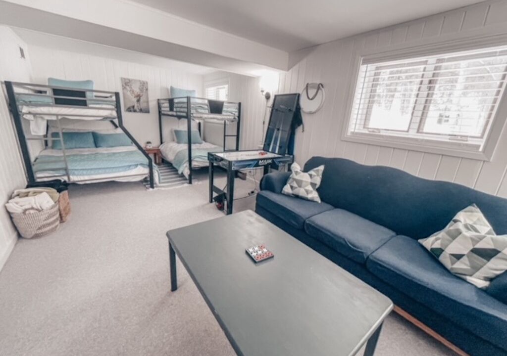Photo of Bedroom in Lake of Bays