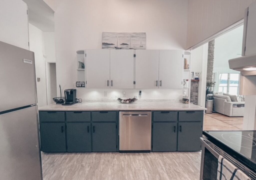 Photo of Kitchen in Lake of Bays