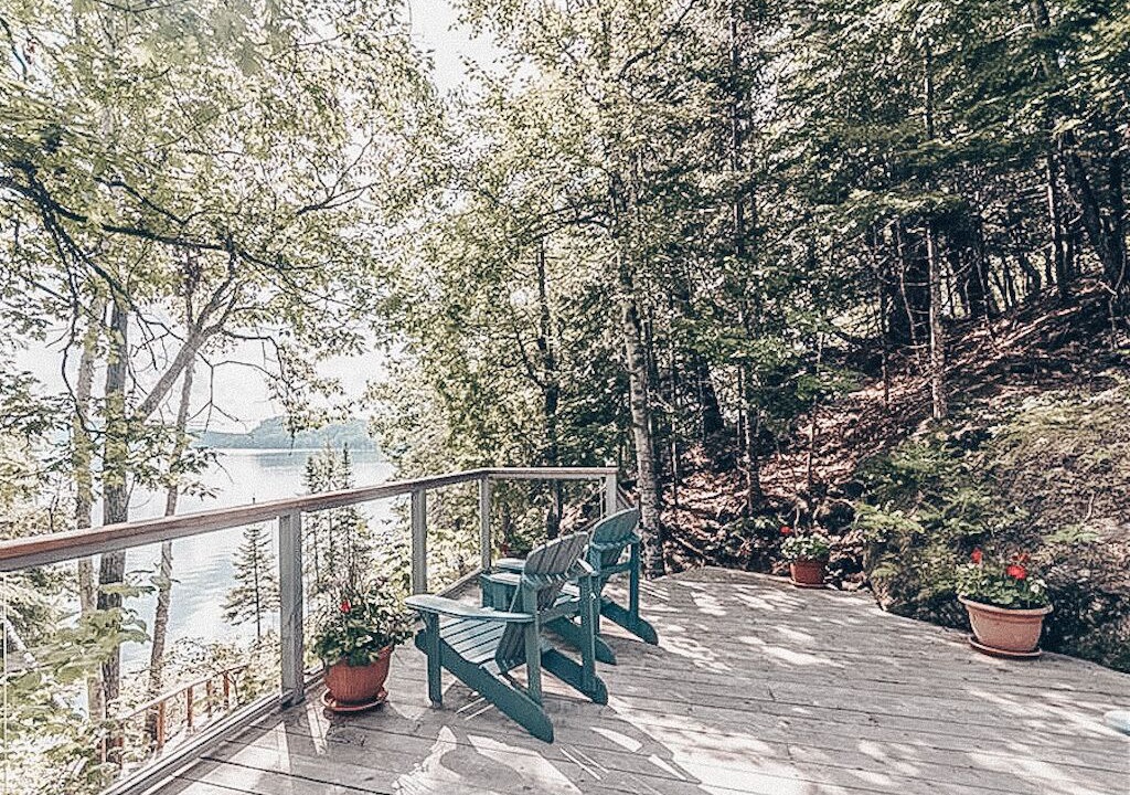 Photo of Patio Balcony in Lake of Bays