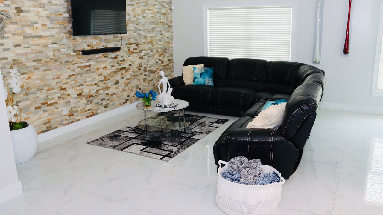 Photo of Livingroom in Lake Magdalene