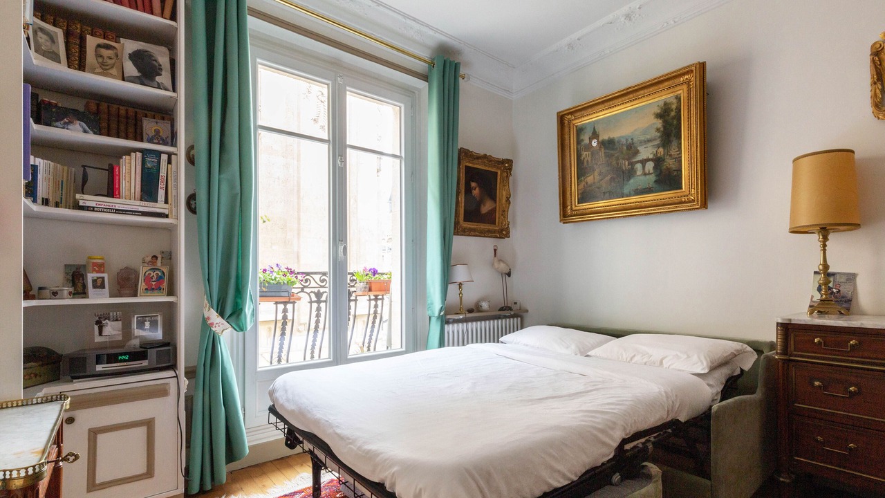 Photo of Bedroom in 15th Arrondissement