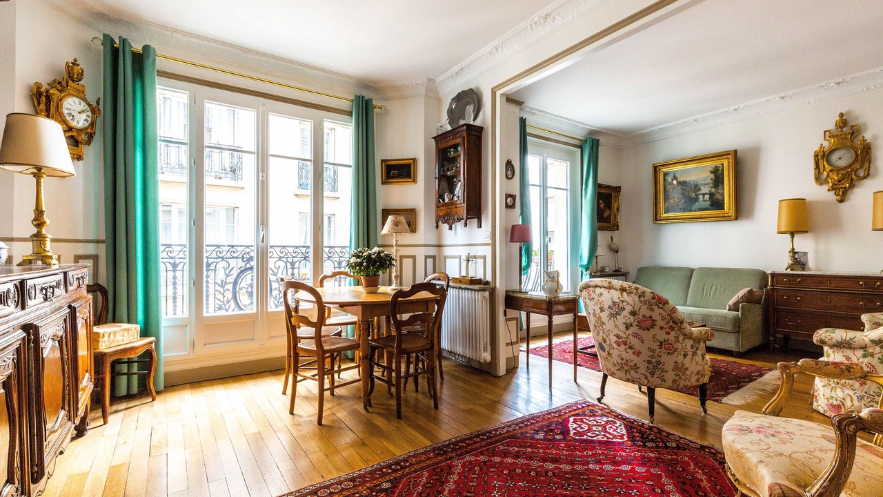 Photo of Livingroom in 15th Arrondissement