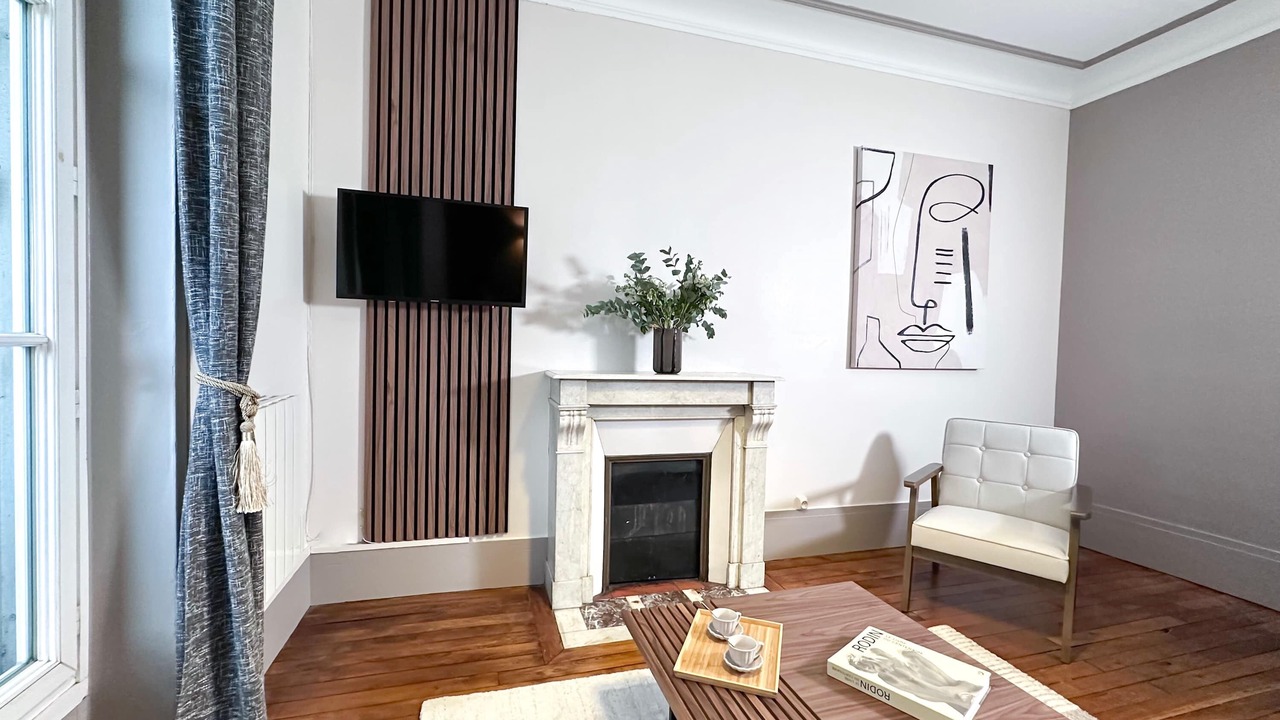 Photo of Bedroom in 15th Arrondissement