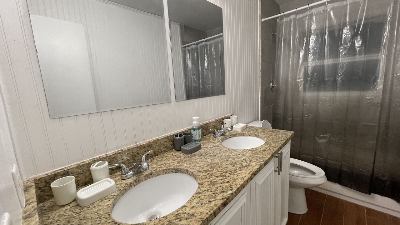 Photo of Bathroom in Sandalfoot Cove
