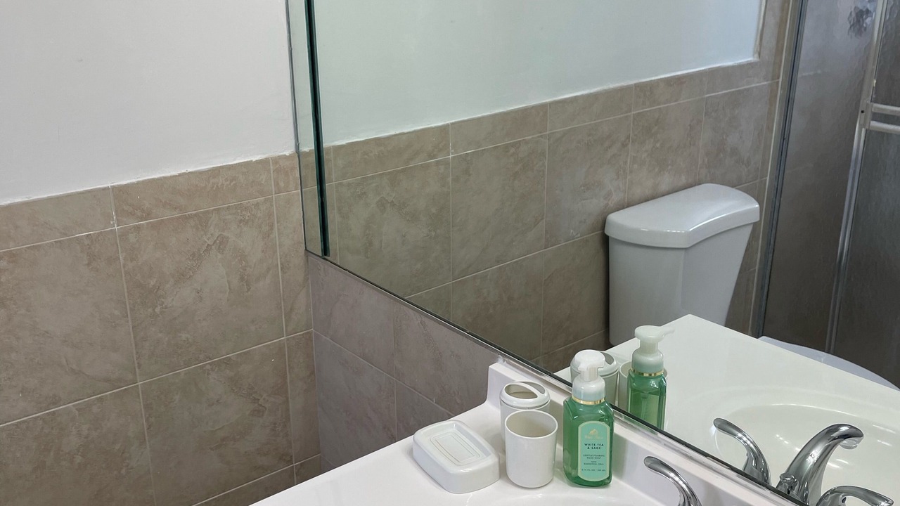 Photo of Bathroom in Sandalfoot Cove