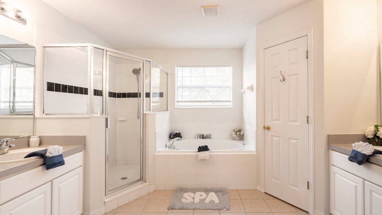Photo of Bathroom in Highgate Park