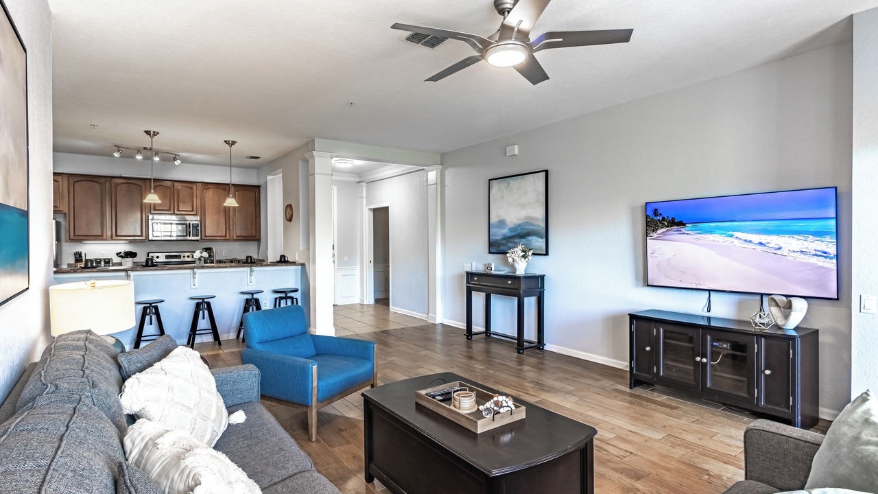 Photo of Livingroom in Florida Center