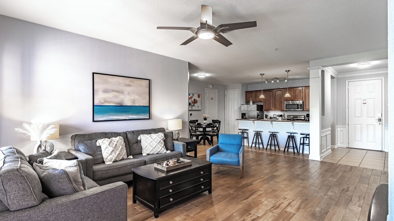 Photo of Livingroom in Florida Center
