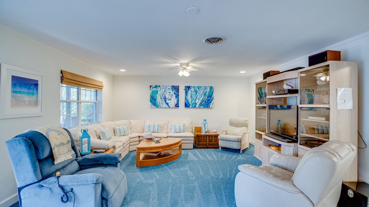 Photo of Bedroom in Indian River Shores