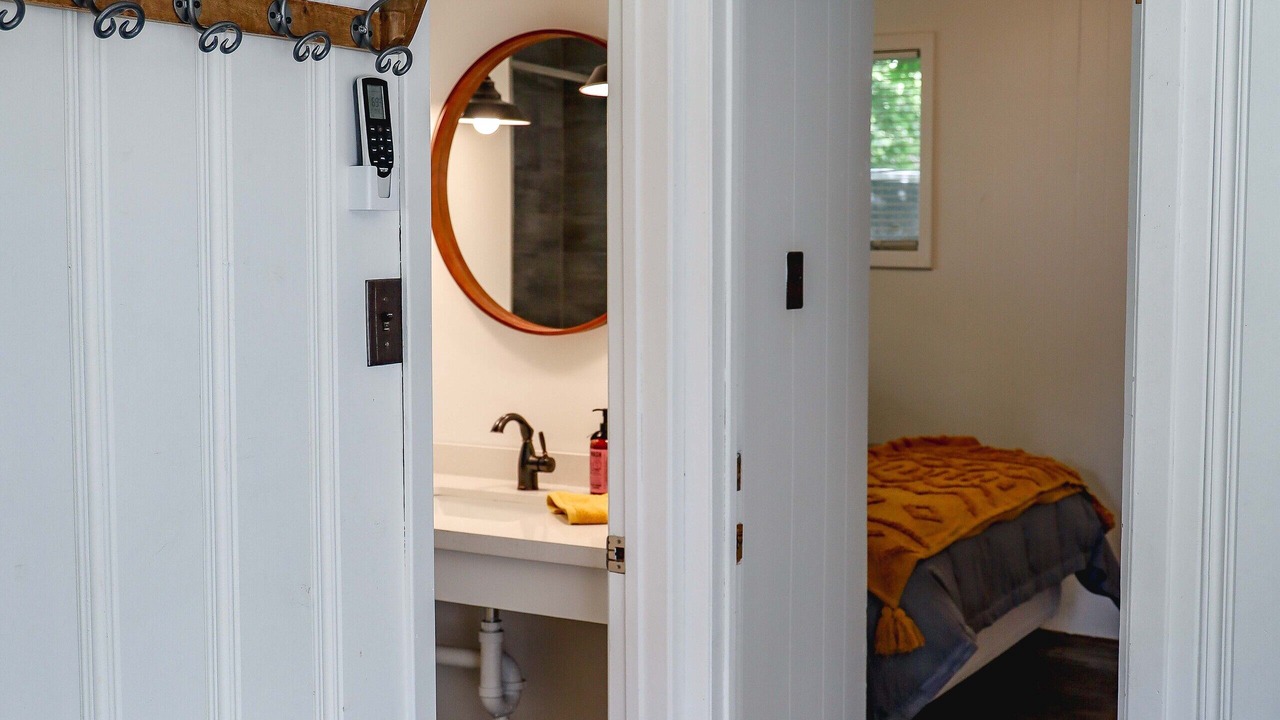 Photo of Bedroom in Coboconk
