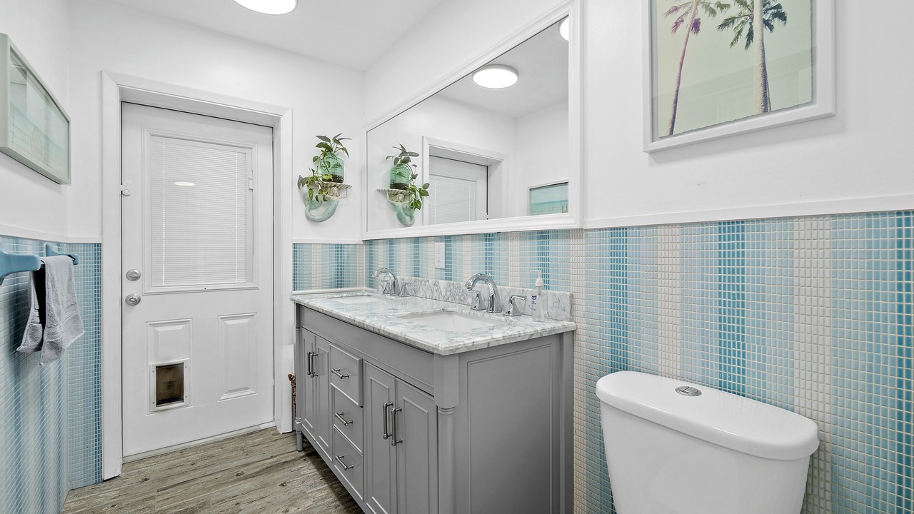 Photo of Bathroom in Indian Harbour Beach